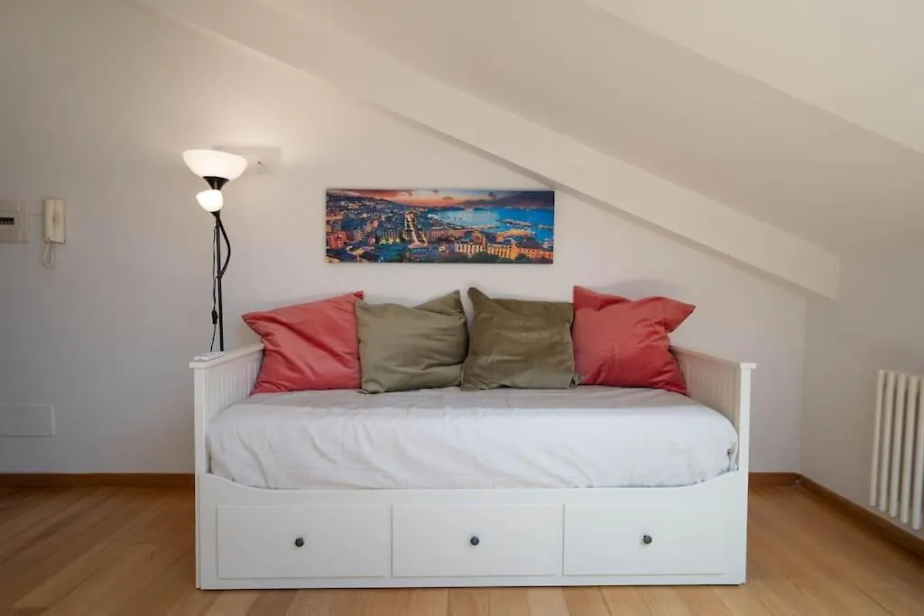 Napoli Kiss Apartment By Dimorra 那不勒斯