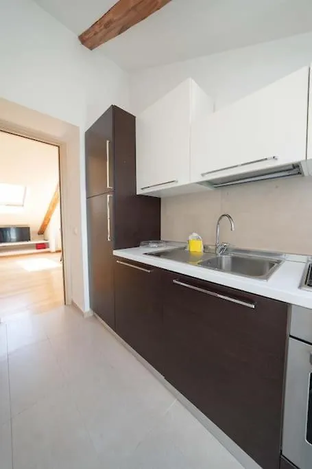 Napoli Kiss Apartment By Dimorra 0*, 那不勒斯