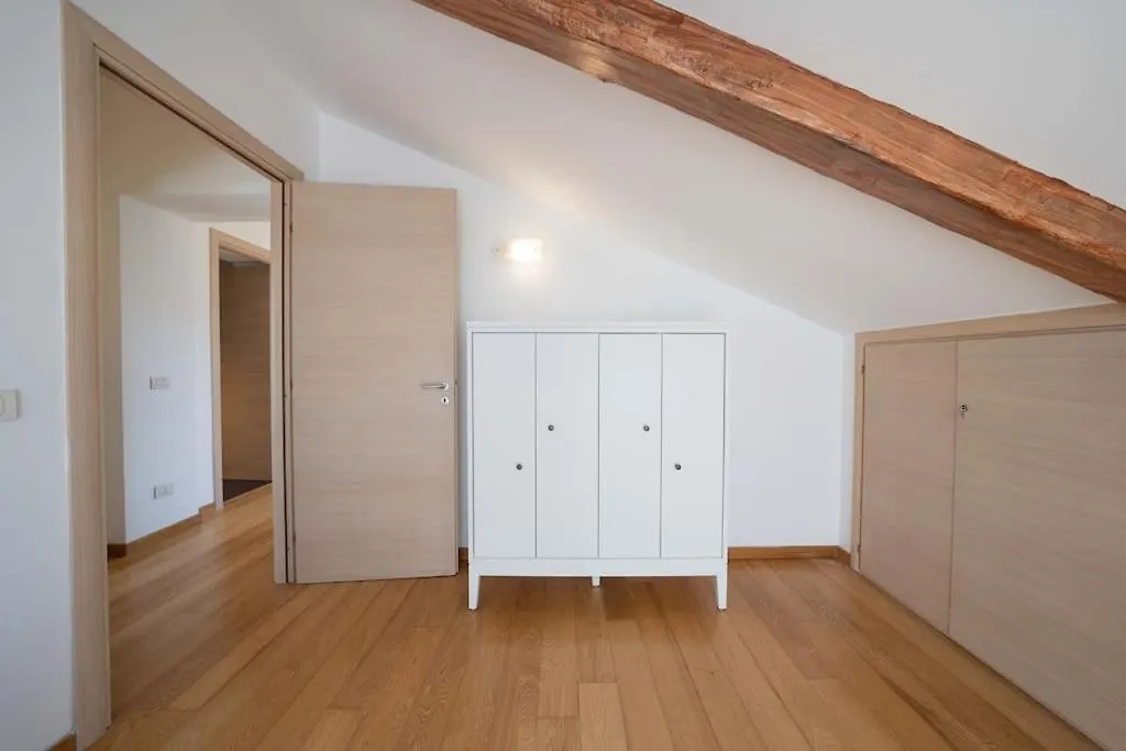 Napoli Kiss Apartment By Dimorra 那不勒斯
